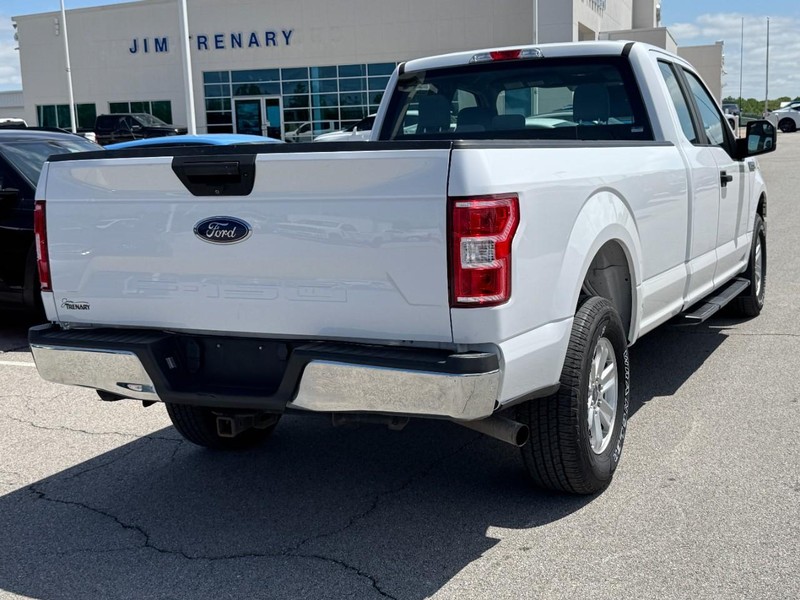 Ford F-150 Vehicle Full-screen Gallery Image 3
