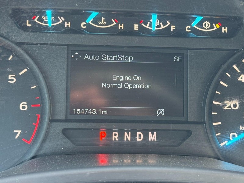 Ford F-150 Vehicle Full-screen Gallery Image 18