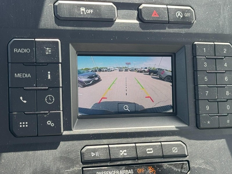 Ford F-150 Vehicle Full-screen Gallery Image 21