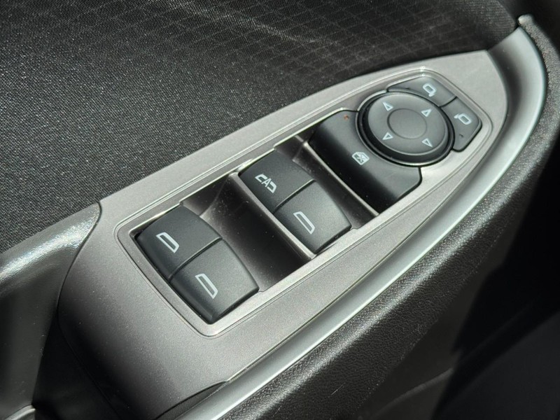 Chevrolet Malibu Vehicle Image 20