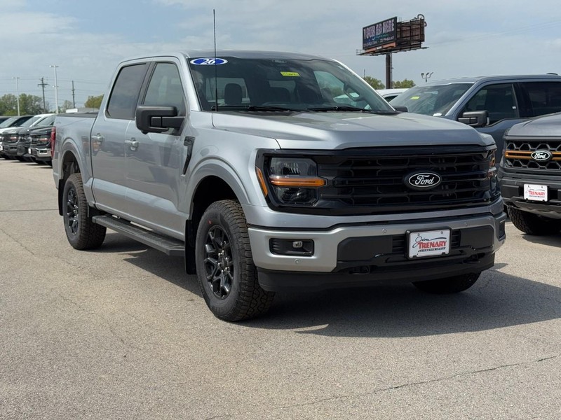 Ford F-150 Vehicle Full-screen Gallery Image 2