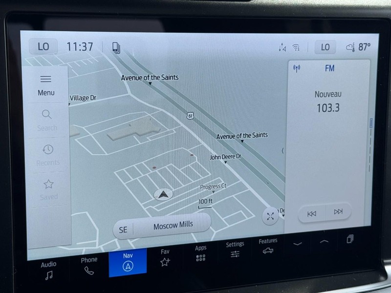 Ford F-150 Vehicle Full-screen Gallery Image 14