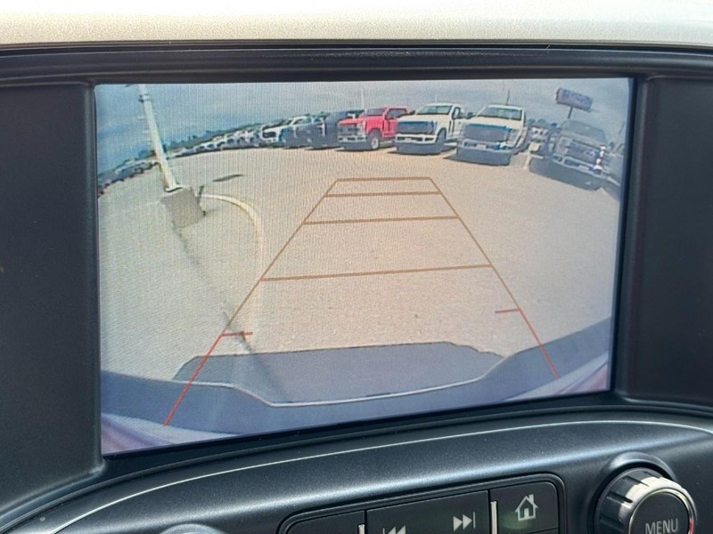 Chevrolet Silverado 1500 Vehicle Image 21
