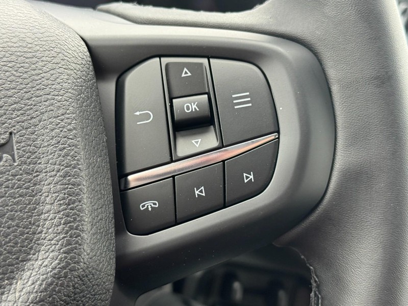 Ford Ranger Vehicle Image 11