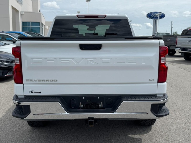 Chevrolet Silverado 1500 Vehicle Full-screen Gallery Image 04