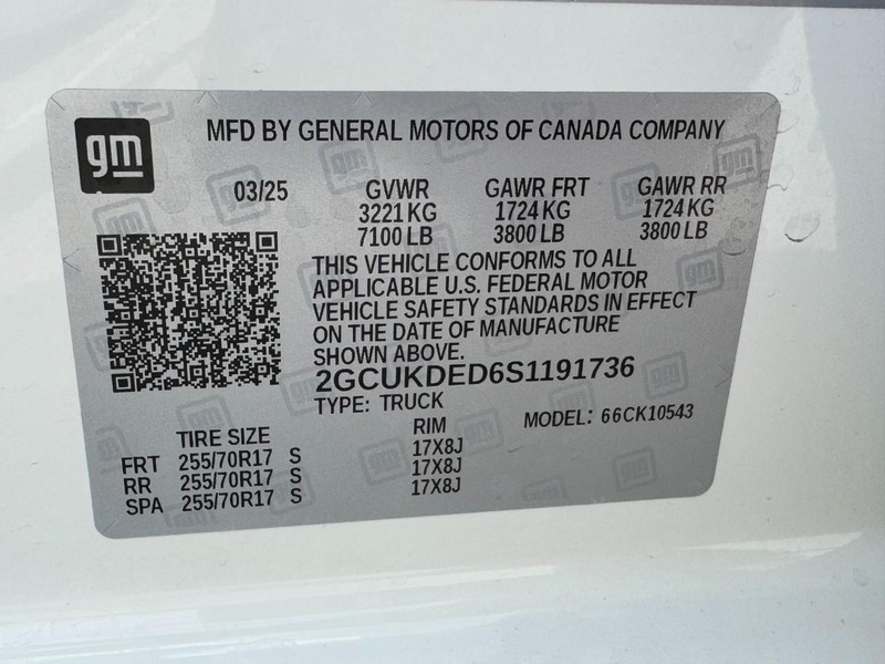 Chevrolet Silverado 1500 Vehicle Full-screen Gallery Image 24