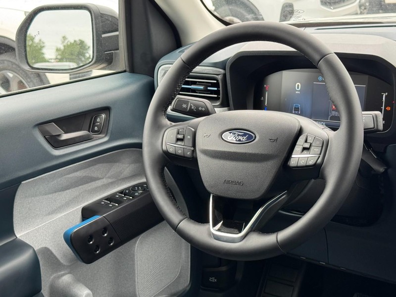 Ford Maverick Vehicle Image 07