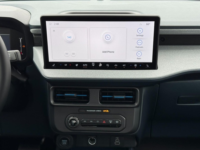 Ford Maverick Vehicle Image 08