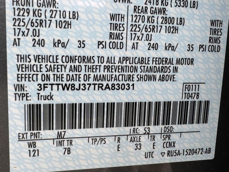 Ford Maverick Vehicle Image 16
