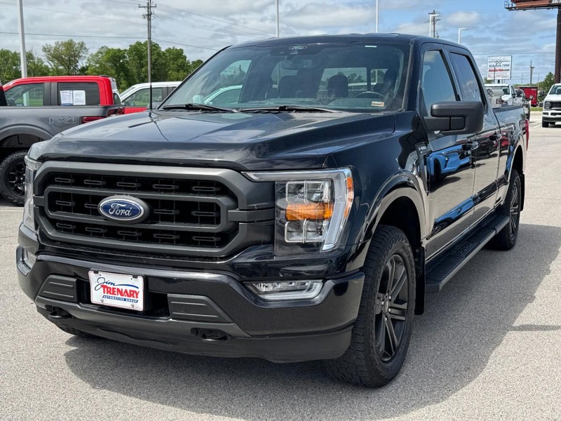 Ford F-150 Vehicle Full-screen Gallery Image 8
