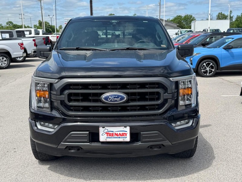 Ford F-150 Vehicle Full-screen Gallery Image 9