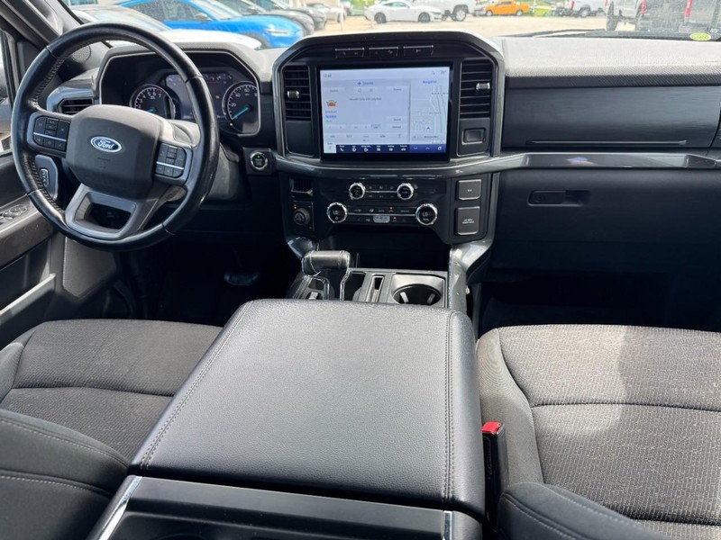 Ford F-150 Vehicle Full-screen Gallery Image 11