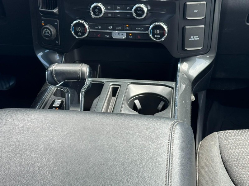 Ford F-150 Vehicle Full-screen Gallery Image 14