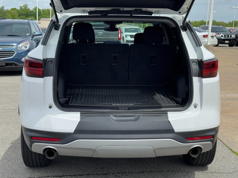 Chevrolet Blazer Vehicle Full-screen Gallery Image 05