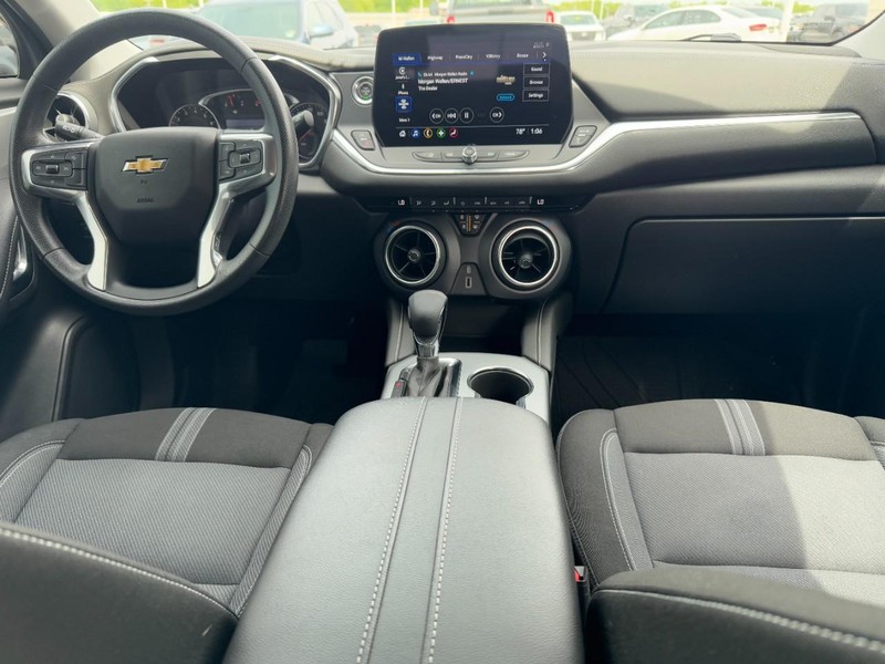 Chevrolet Blazer Vehicle Full-screen Gallery Image 11