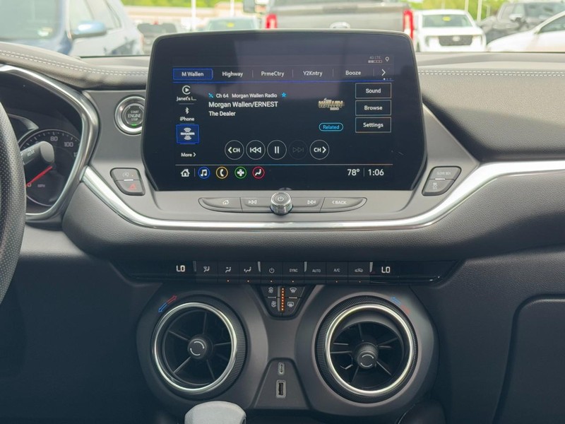 Chevrolet Blazer Vehicle Full-screen Gallery Image 13