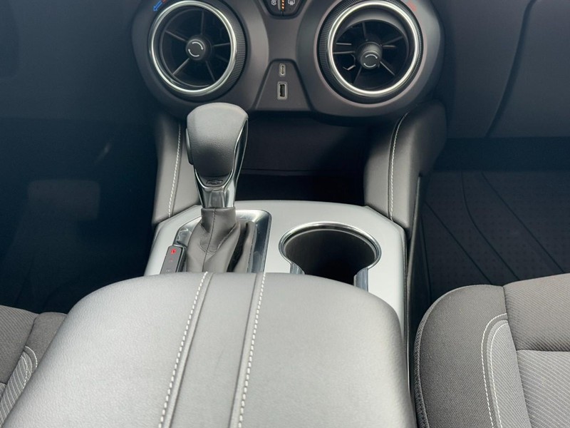 Chevrolet Blazer Vehicle Full-screen Gallery Image 14