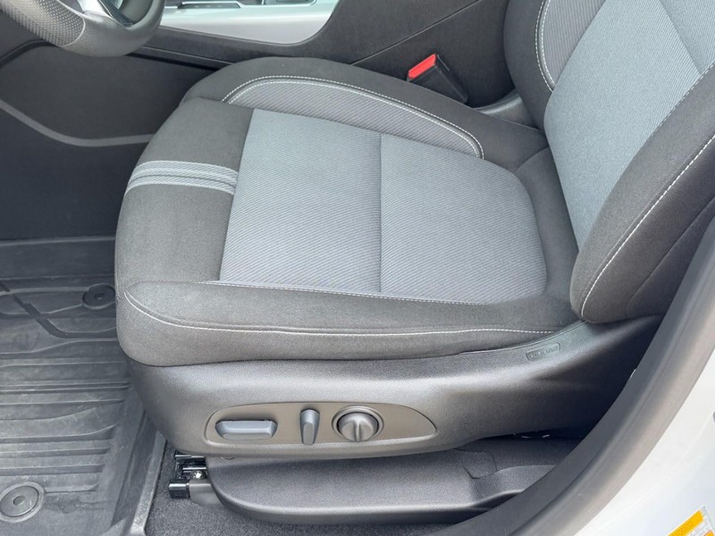 Chevrolet Blazer Vehicle Full-screen Gallery Image 21