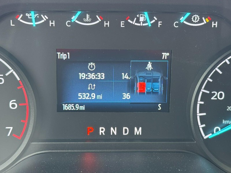 Ford Super Duty F-250 SRW Vehicle Image 18