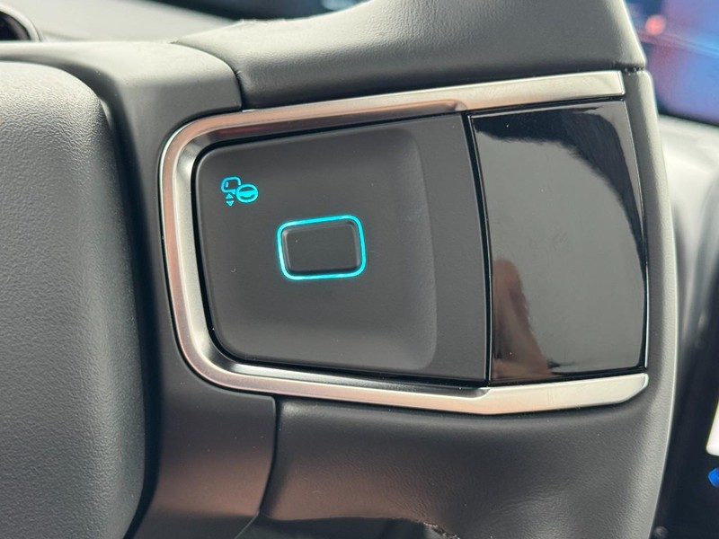 Ford Expedition Vehicle Full-screen Gallery Image 12