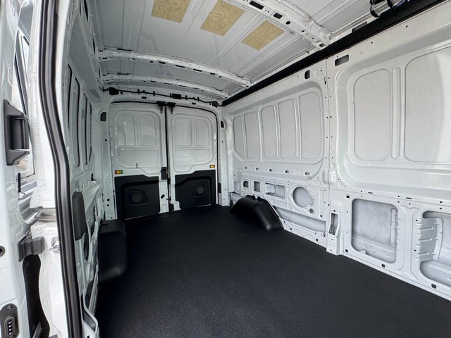 Ford Transit Cargo Van Vehicle Image 06
