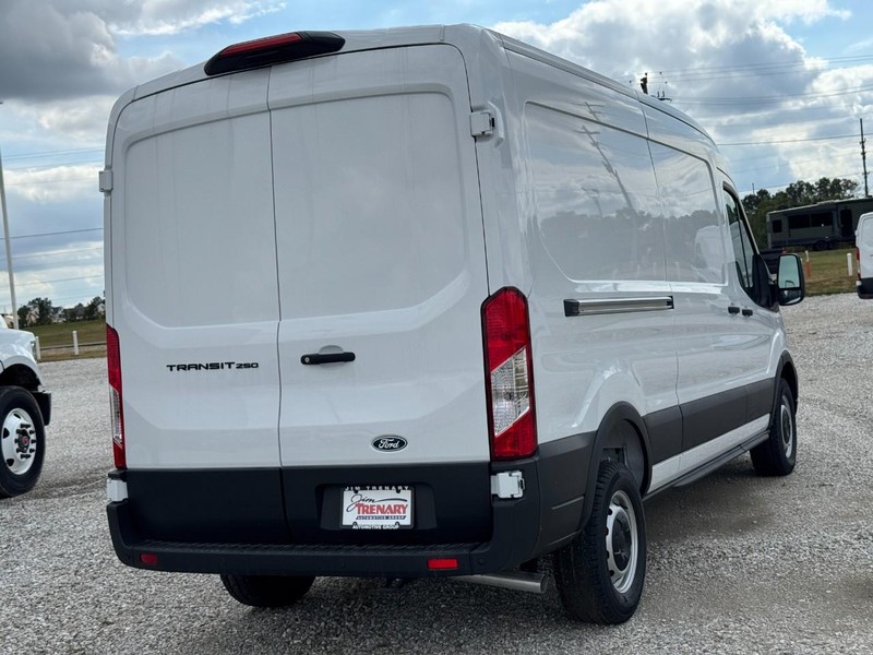Ford Transit Cargo Van Vehicle Full-screen Gallery Image 3