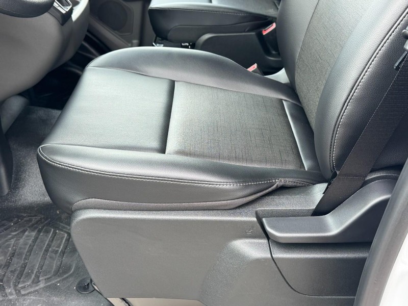 Ford Transit Cargo Van Vehicle Full-screen Gallery Image 17