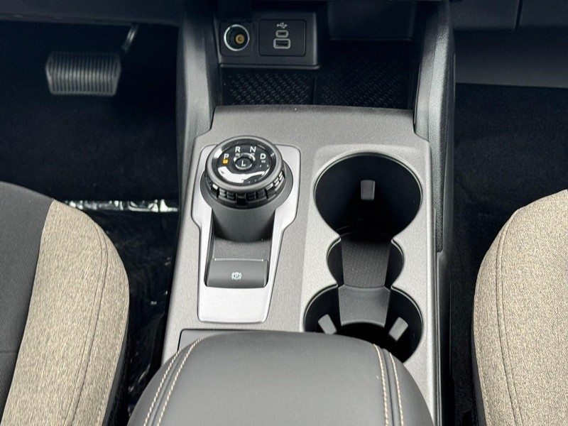 Ford Bronco Sport Vehicle Full-screen Gallery Image 9
