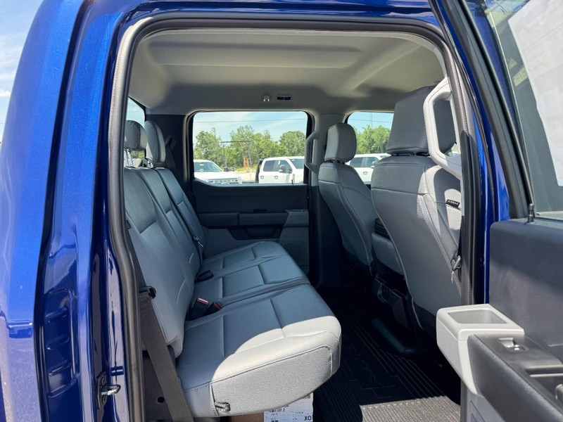 Ford Super Duty F-250 SRW Vehicle Image 05
