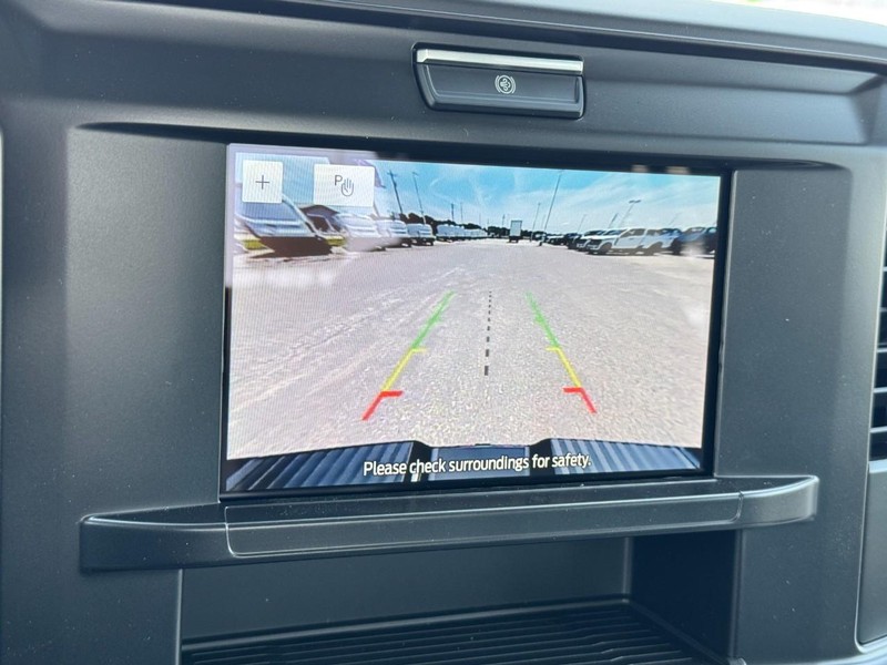 Ford Super Duty F-250 SRW Vehicle Image 13