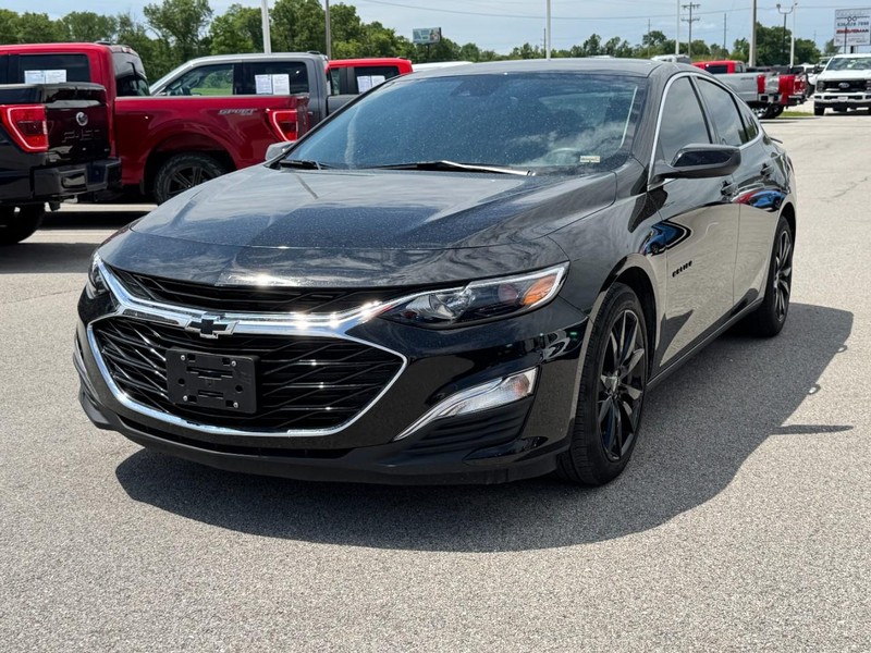 Chevrolet Malibu Vehicle Image 08