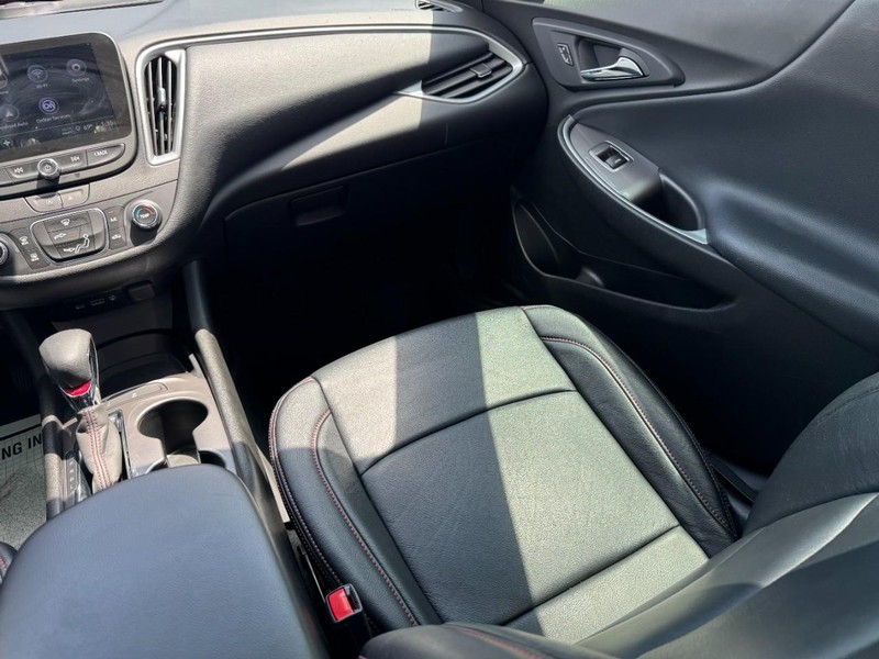 Chevrolet Malibu Vehicle Image 15
