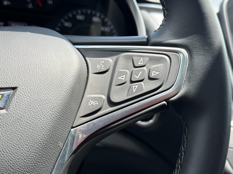 Chevrolet Malibu Vehicle Image 17