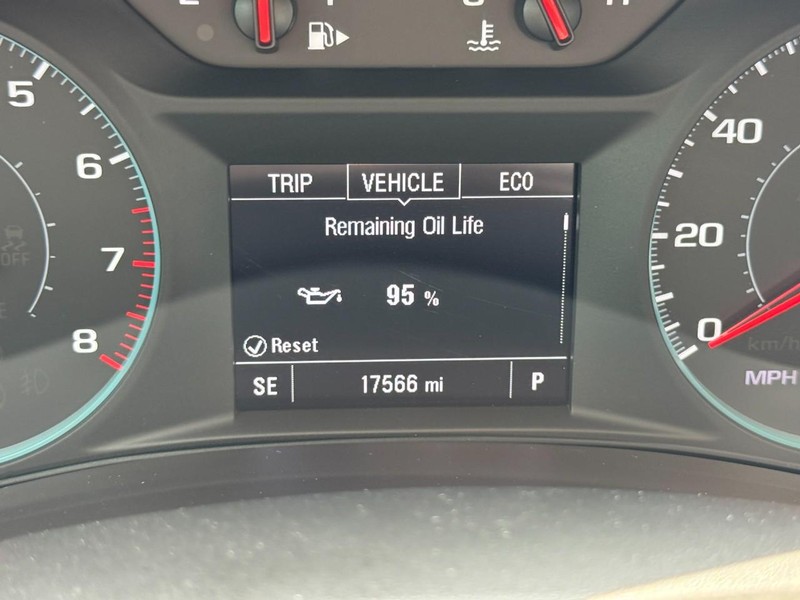 Chevrolet Malibu Vehicle Image 18