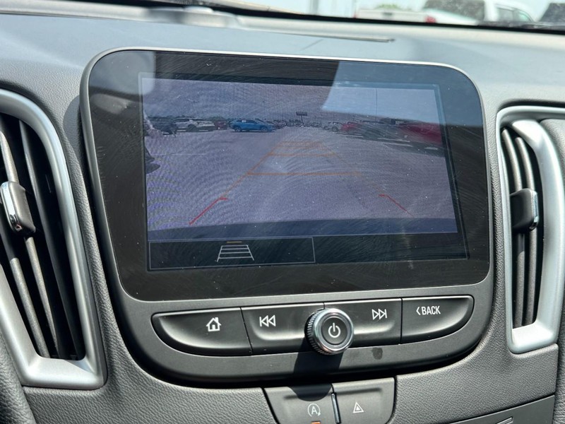 Chevrolet Malibu Vehicle Image 20