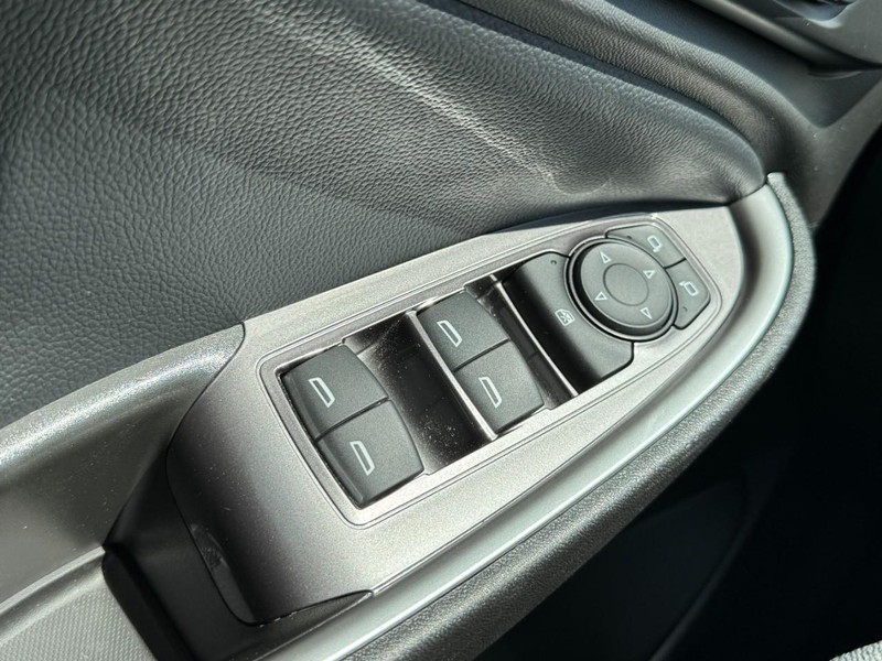 Chevrolet Malibu Vehicle Image 21