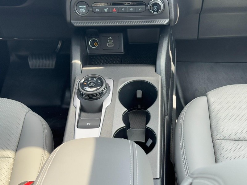 Ford Bronco Sport Vehicle Full-screen Gallery Image 9