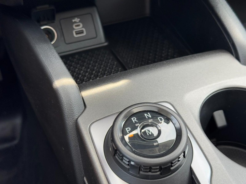 Ford Bronco Sport Vehicle Full-screen Gallery Image 13