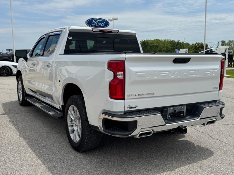 Chevrolet Silverado 1500 Vehicle Full-screen Gallery Image 6