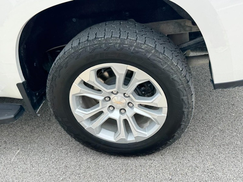 Chevrolet Silverado 1500 Vehicle Full-screen Gallery Image 7