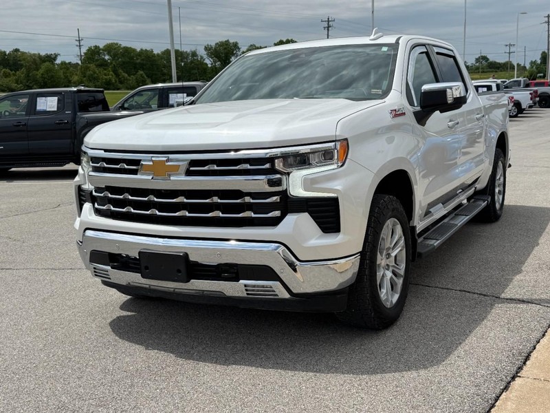 Chevrolet Silverado 1500 Vehicle Full-screen Gallery Image 8