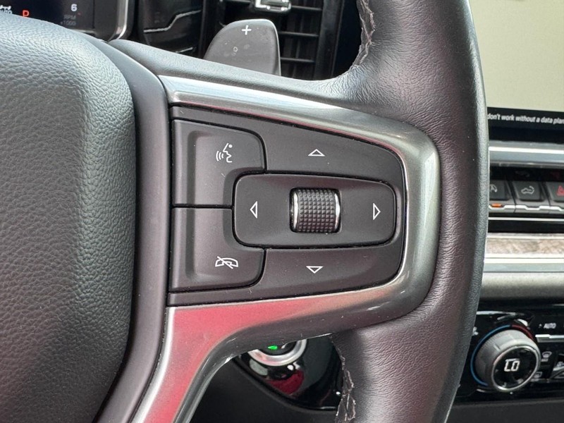 Chevrolet Silverado 1500 Vehicle Full-screen Gallery Image 18