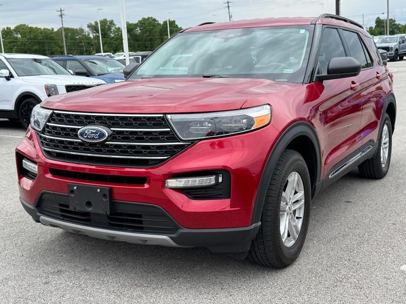 Ford Explorer Vehicle Full-screen Gallery Image 08