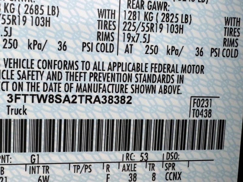 Ford Maverick Vehicle Image 17