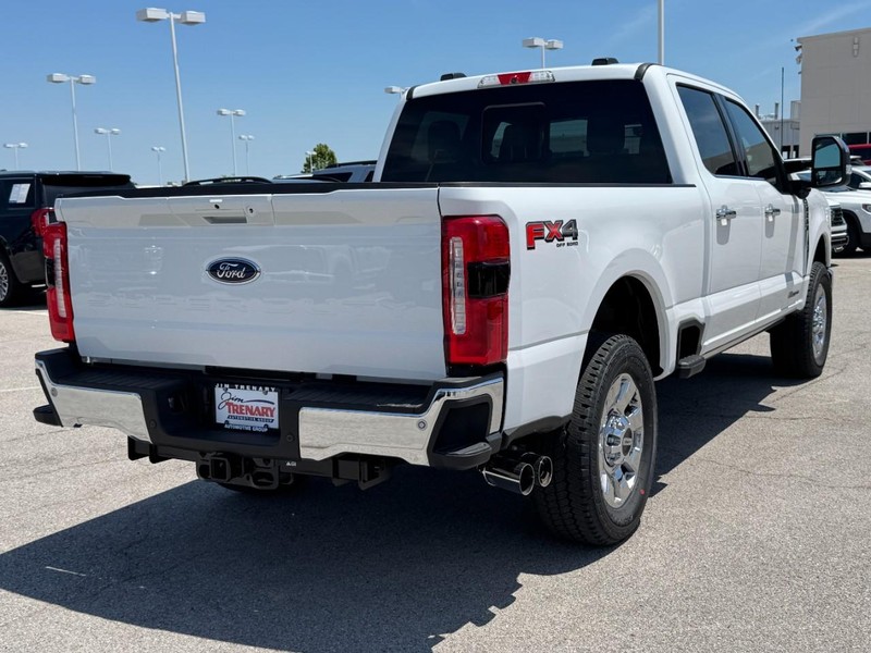 Ford Super Duty F-250 SRW Vehicle Image 03