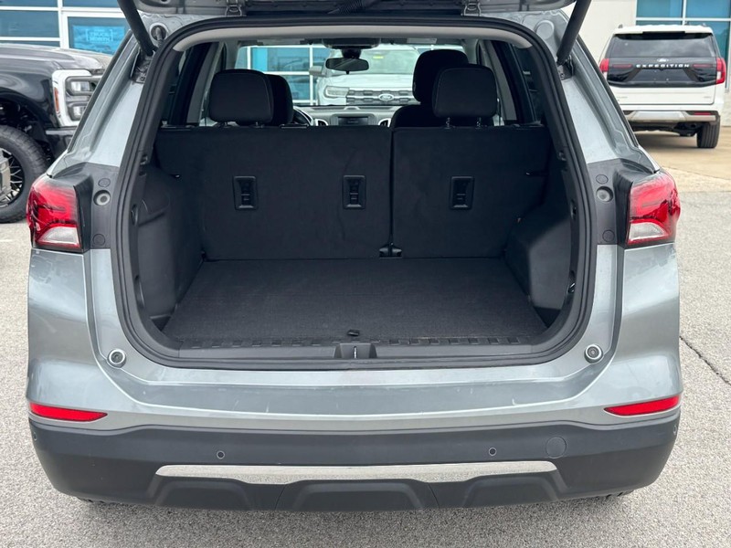 Chevrolet Equinox Vehicle Full-screen Gallery Image 05