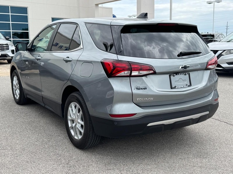 Chevrolet Equinox Vehicle Full-screen Gallery Image 06