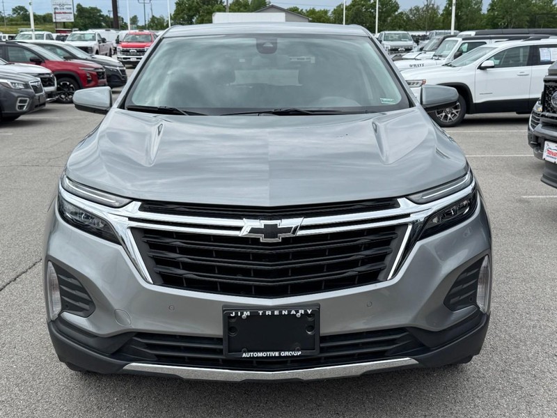 Chevrolet Equinox Vehicle Full-screen Gallery Image 09
