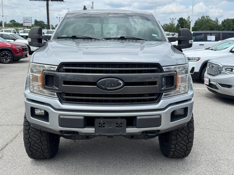 Ford F-150 Vehicle Full-screen Gallery Image 9