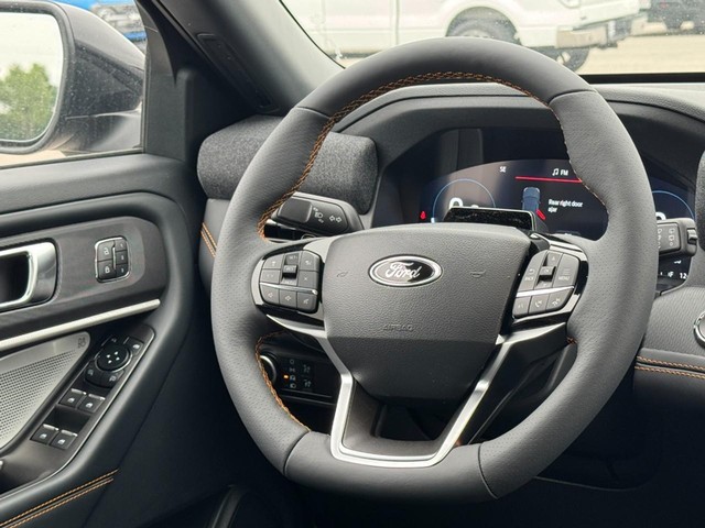 Ford Explorer Vehicle Image 08